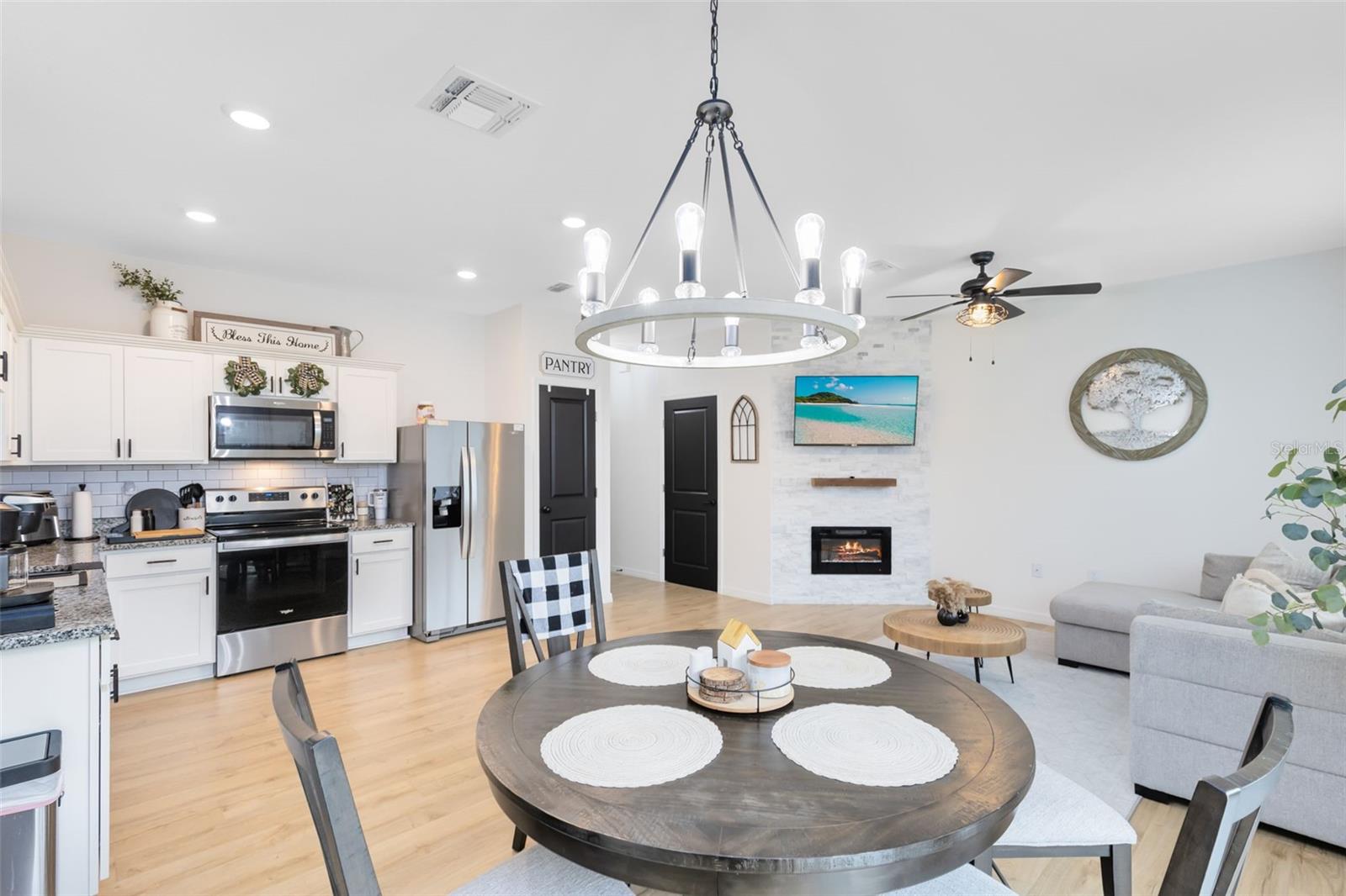 Image 21 of 31 For 528 Madison Drive