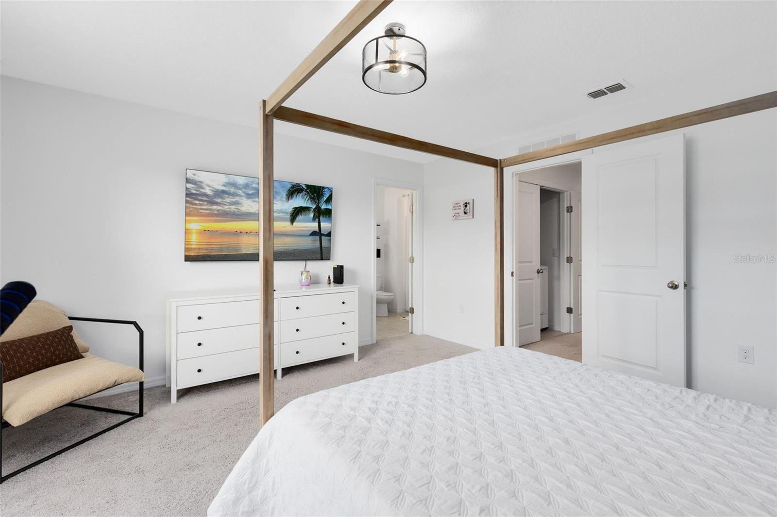 Image 8 of 31 For 528 Madison Drive