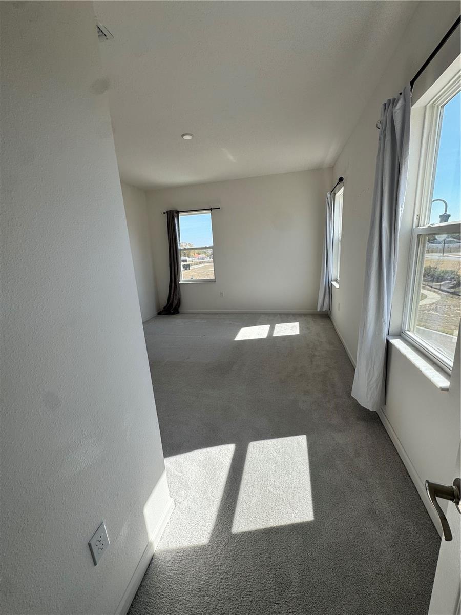 Image 4 of 11 For 269 Bella Prestwick Boulevard