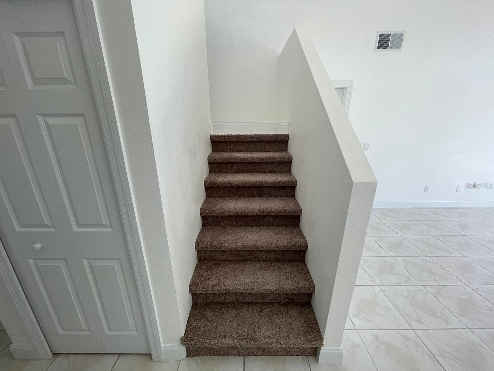 Image 17 of 22 For 198 Lake Court