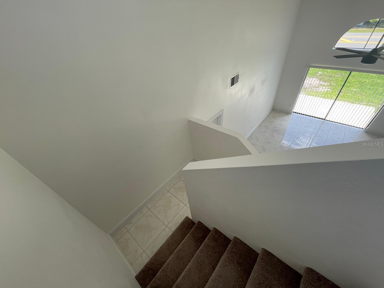 Image 18 of 22 For 198 Lake Court