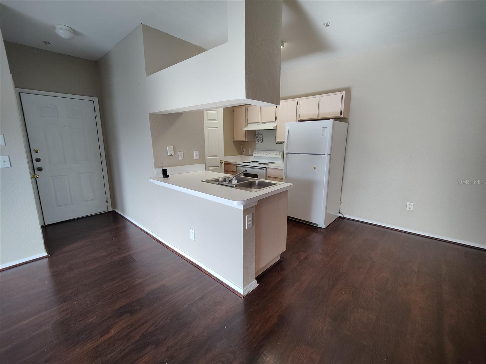 Image 8 of 18 For 13215 Sanctuary Cove Drive 301