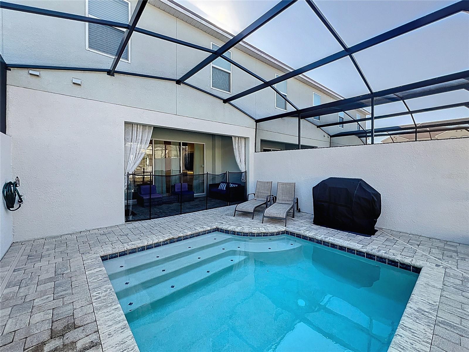 Image 2 of 54 For 1800 Tropical Palms Circle