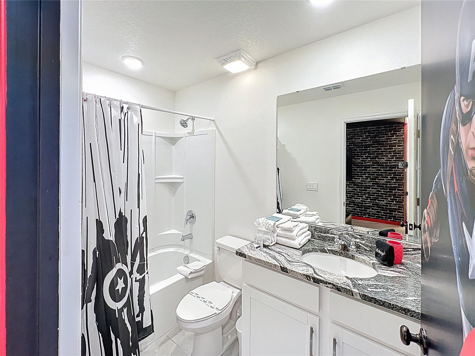 Image 32 of 54 For 1800 Tropical Palms Circle