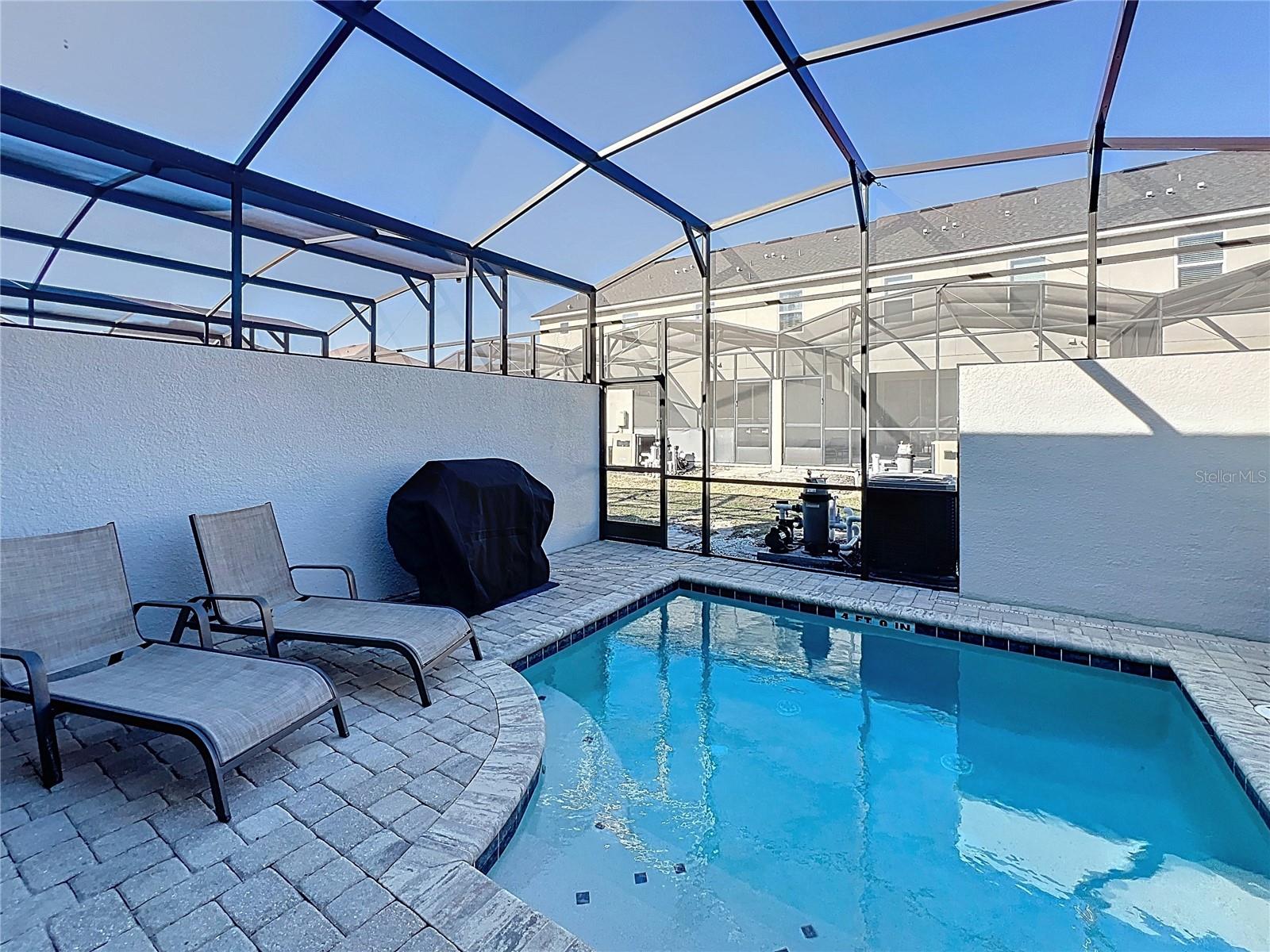 Image 44 of 54 For 1800 Tropical Palms Circle