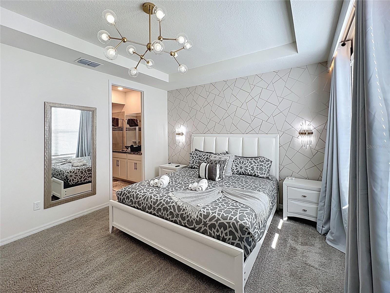 Image 6 of 54 For 1800 Tropical Palms Circle