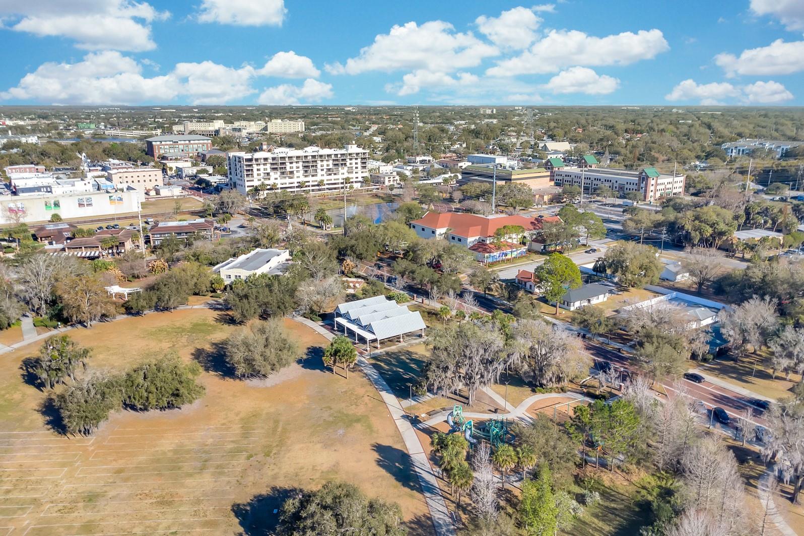 Image 10 of 80 For 307 Monument Avenue A