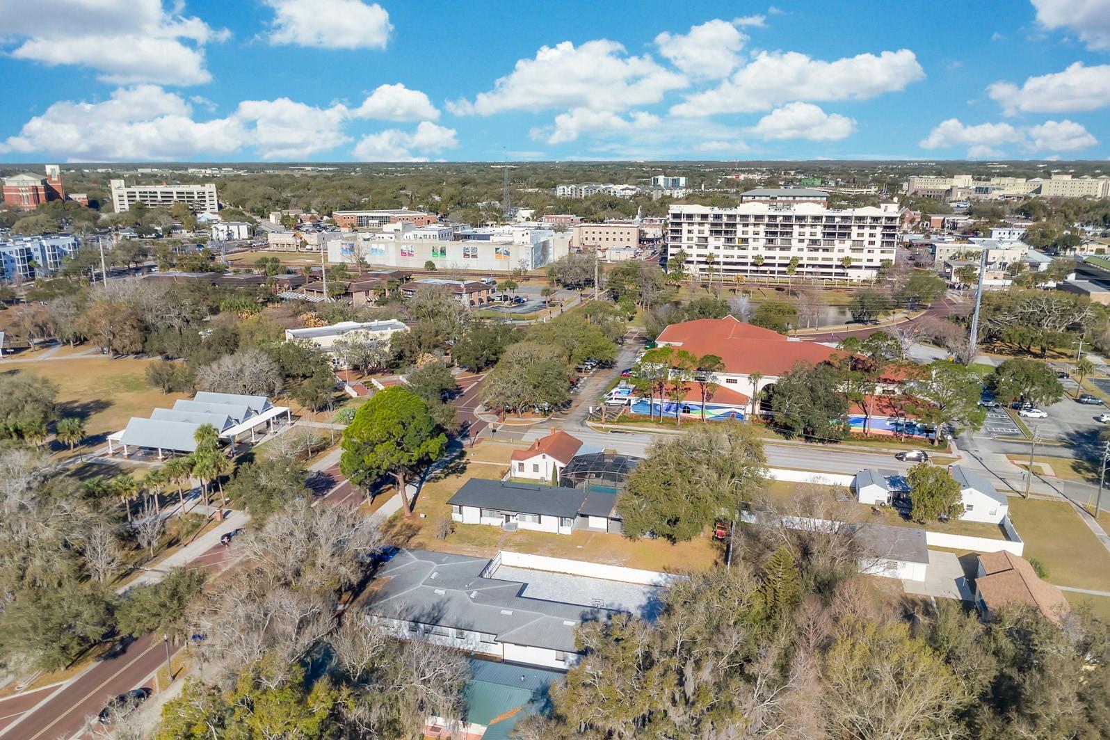 Image 14 of 80 For 307 Monument Avenue A