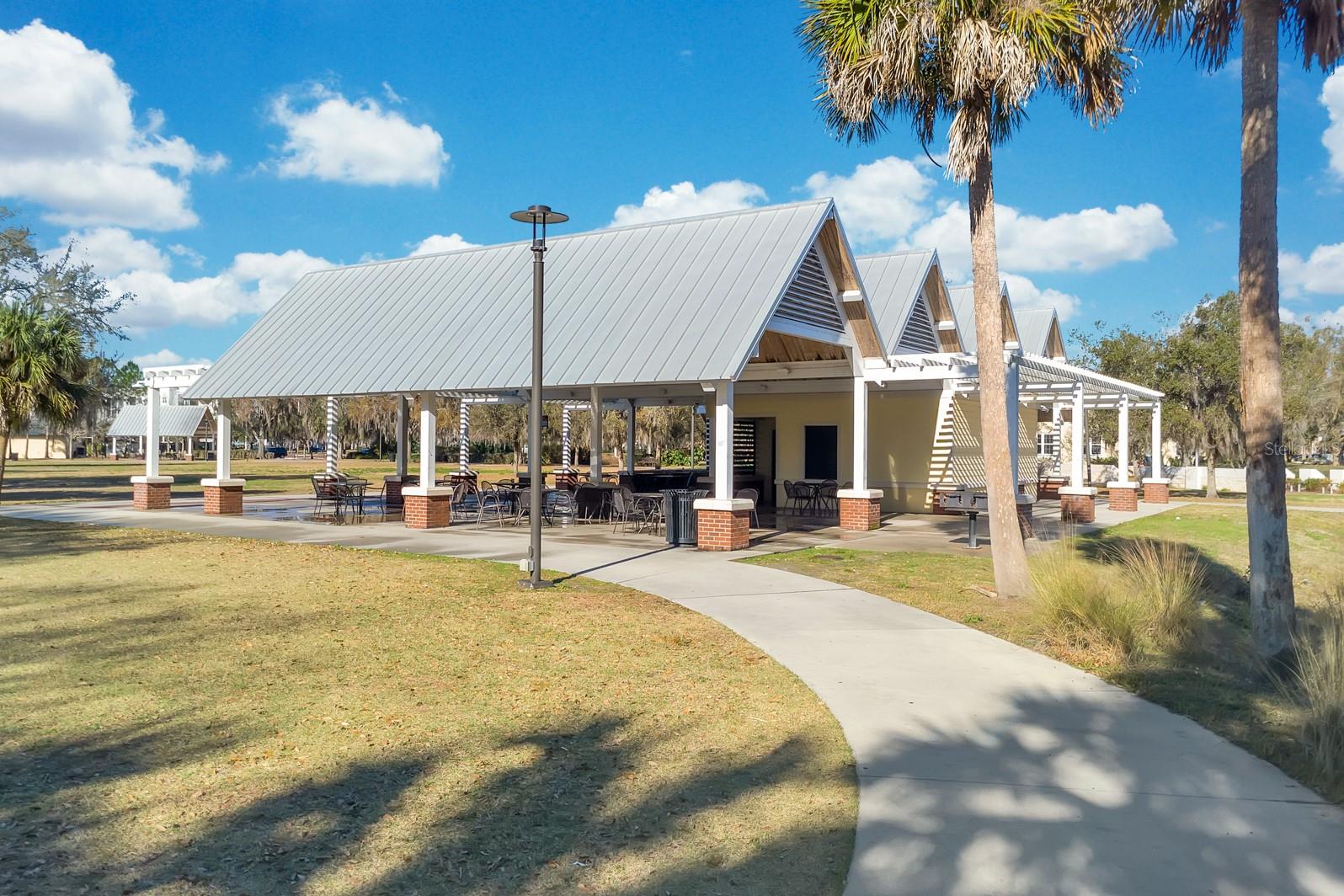 Image 17 of 80 For 307 Monument Avenue A