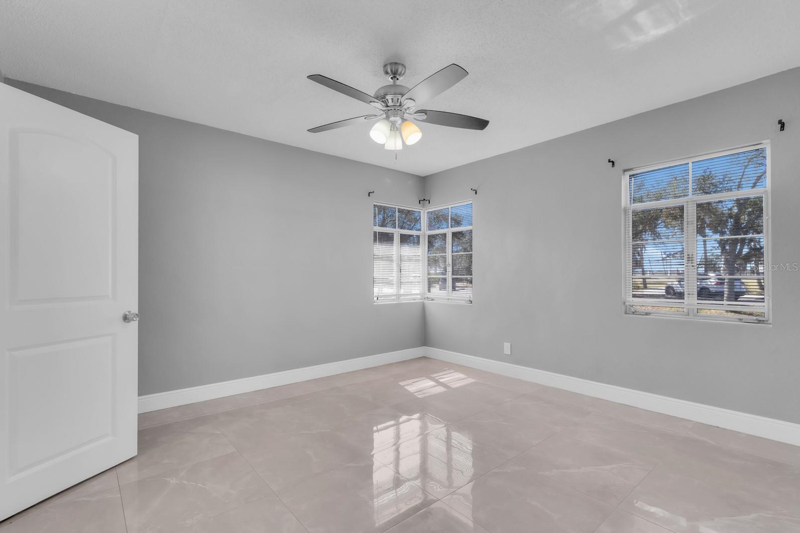 Image 32 of 80 For 307 Monument Avenue A