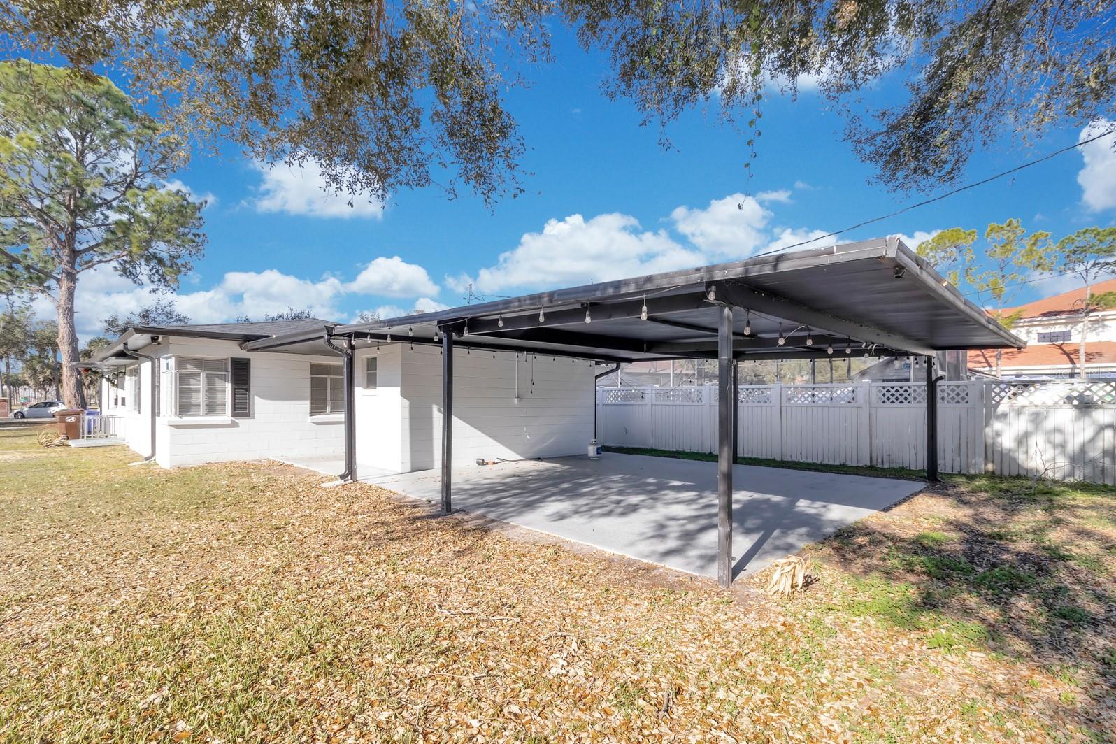 Image 41 of 80 For 307 Monument Avenue A