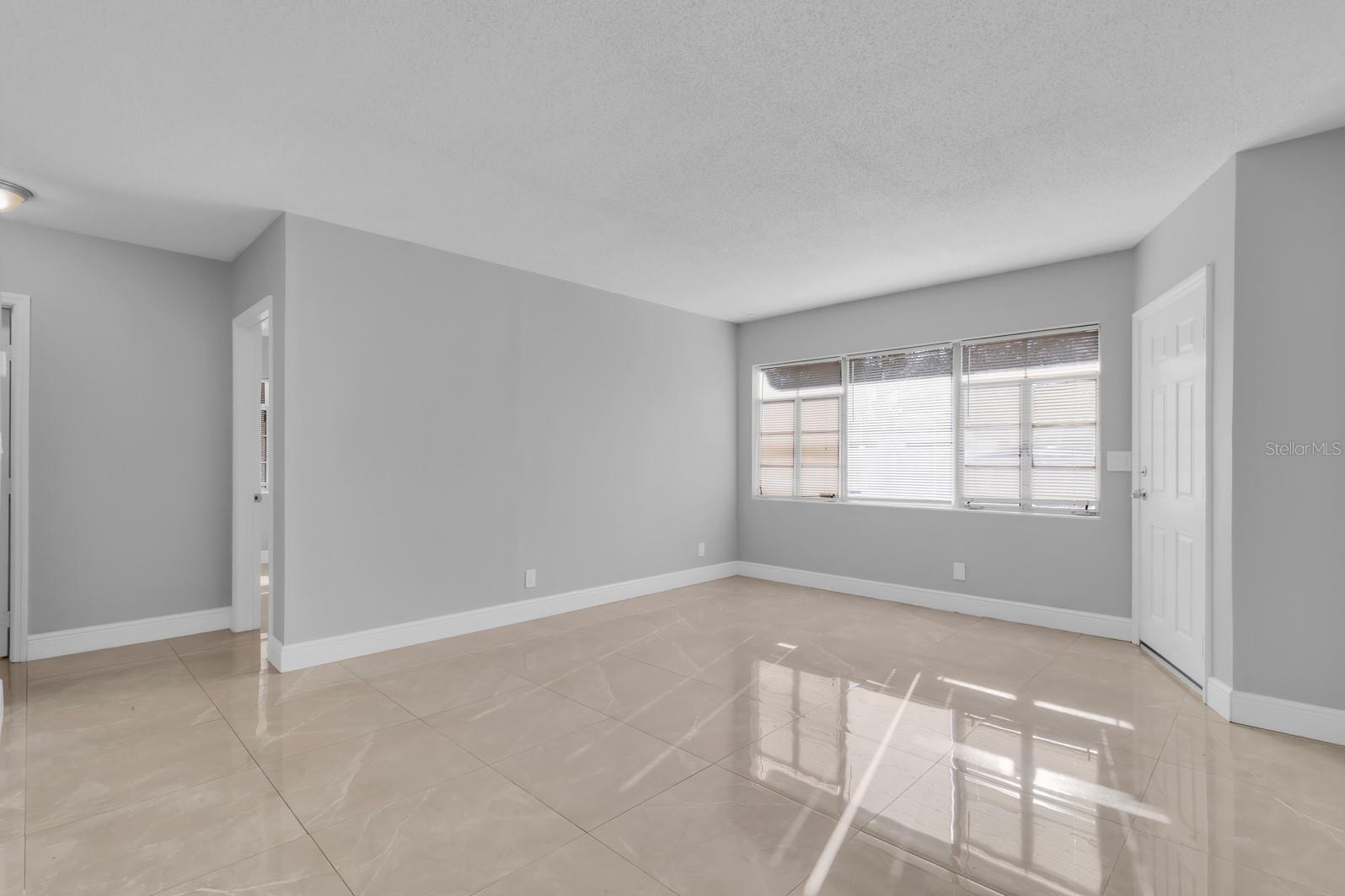 Image 71 of 80 For 307 Monument Avenue A