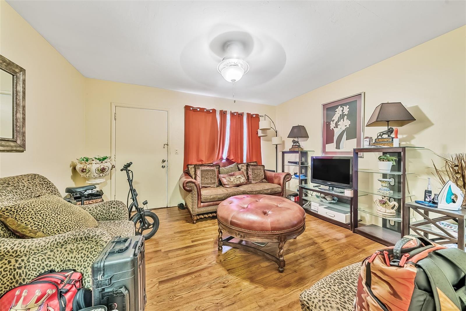 Image 6 of 42 For 6701-6703 5th Avenue 6701-6703