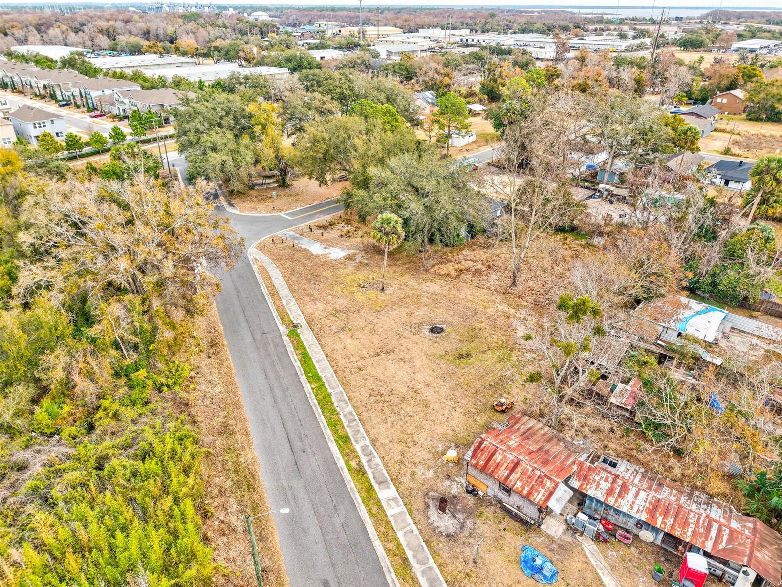 Image 31 of 40 For Mckay Street