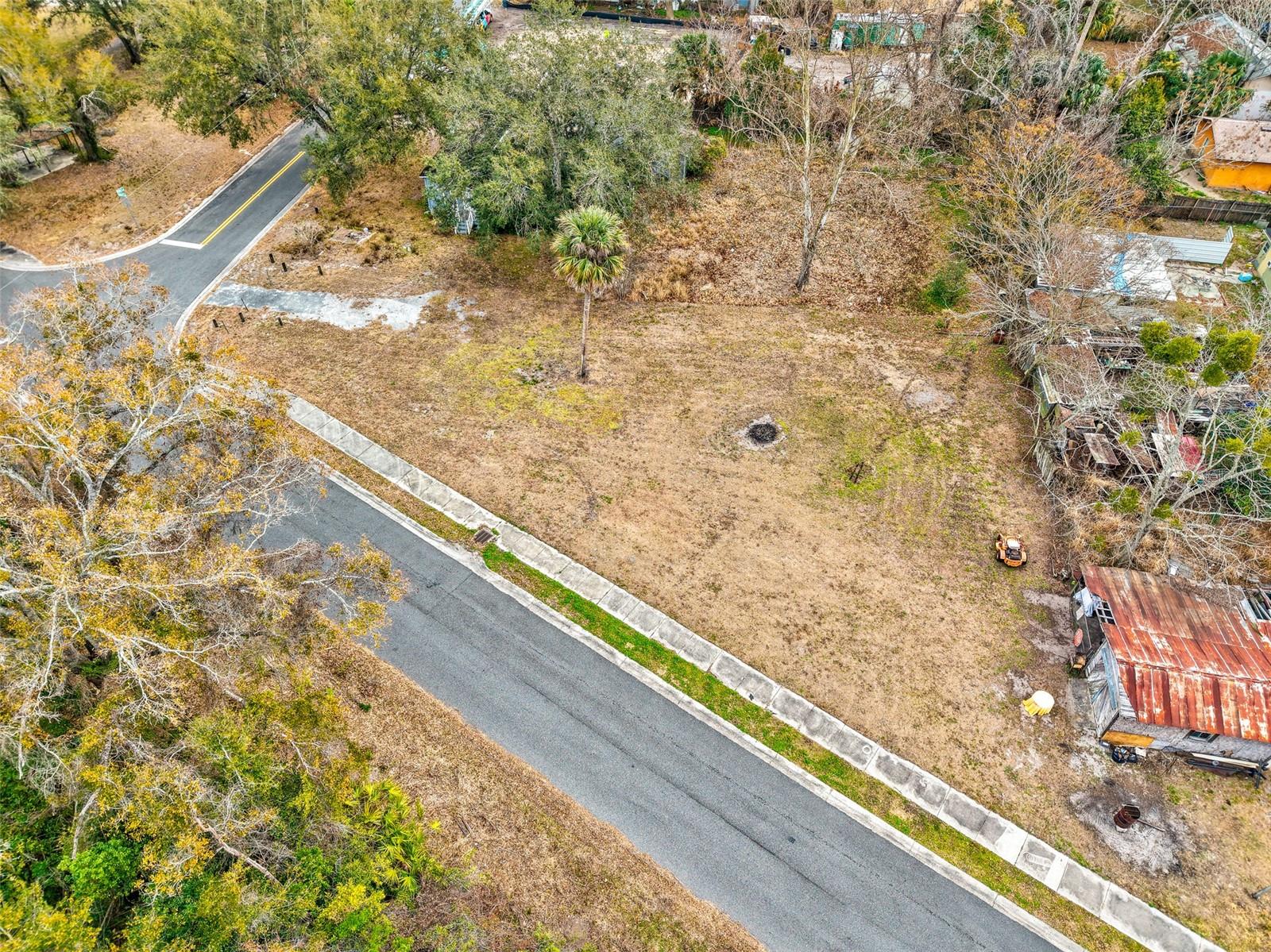 Image 32 of 40 For Mckay Street