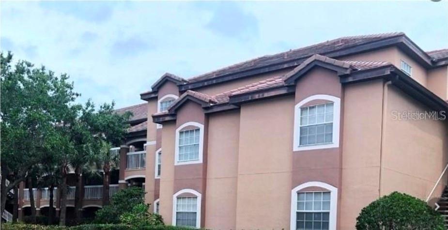 Image 3 of 12 For 13838 Fairway Island Drive 1418