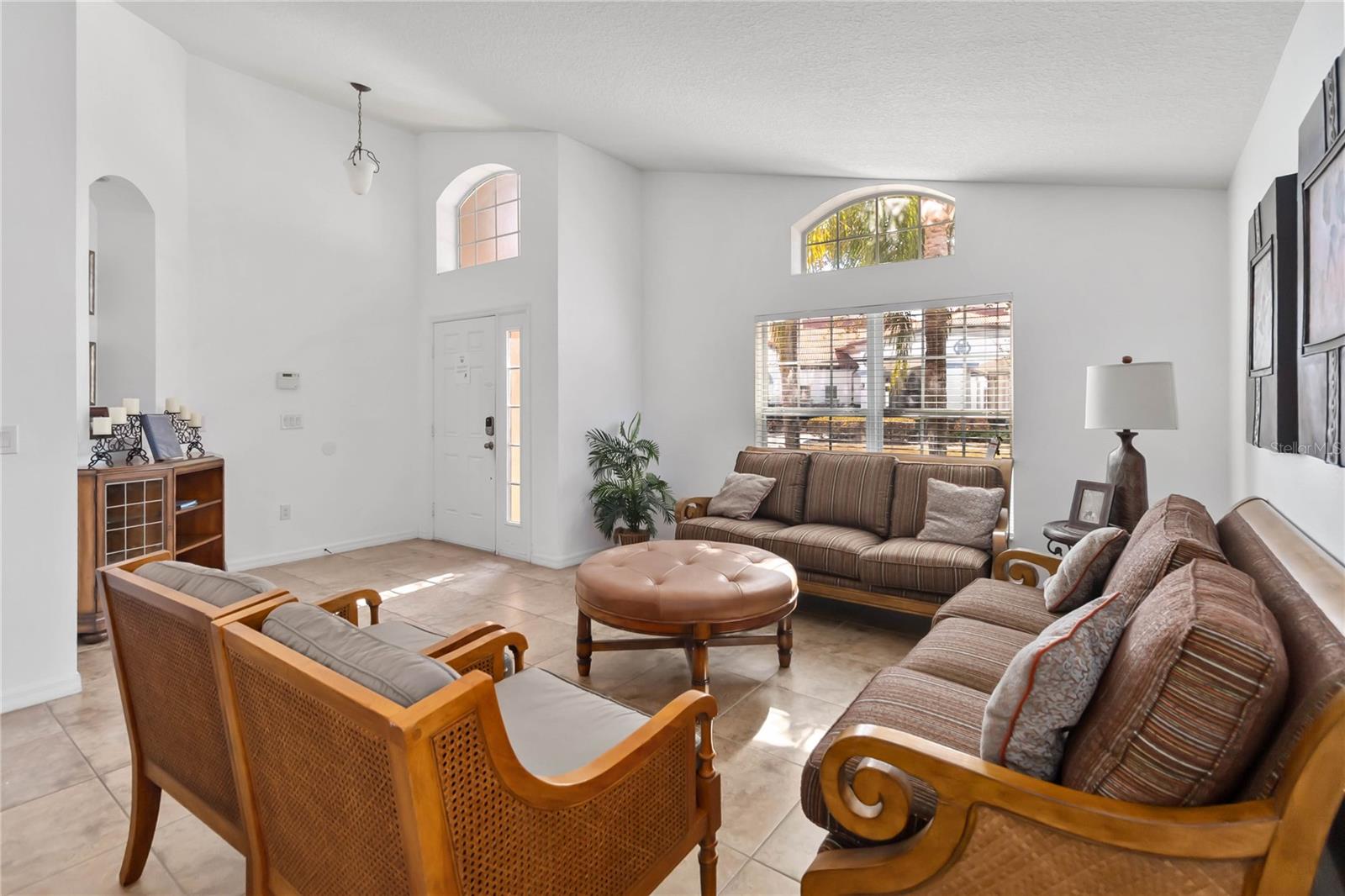 Image 7 of 28 For 814 Orange Cosmos Boulevard