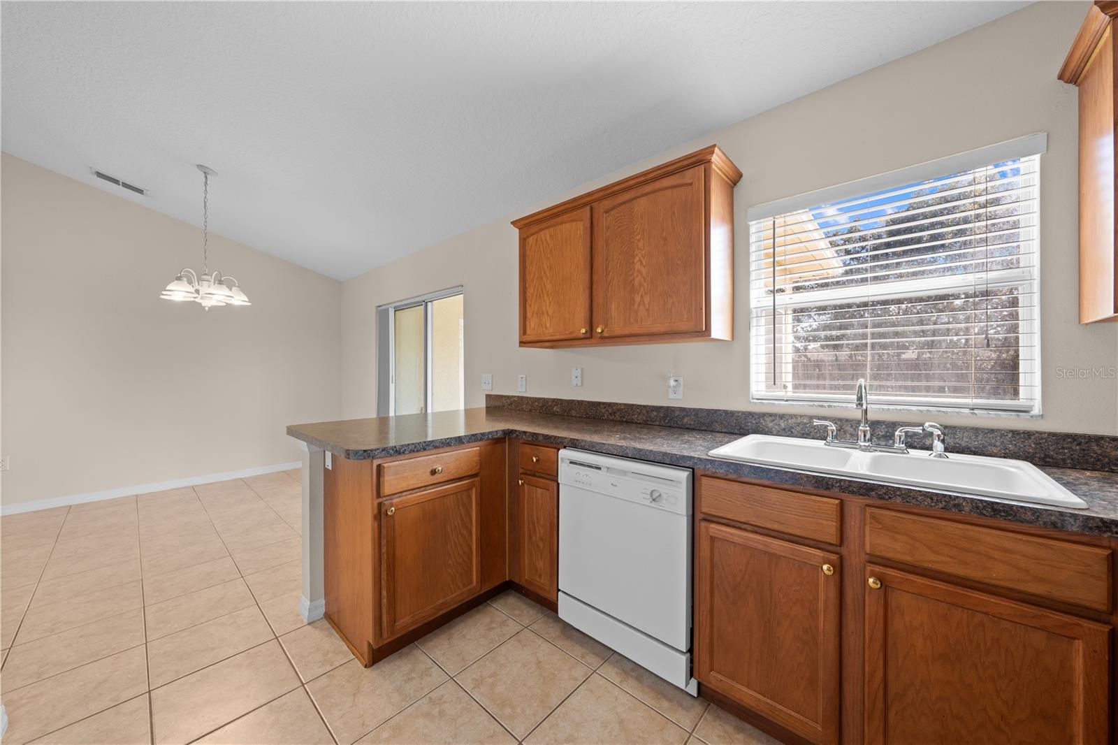 Image 9 of 50 For 523 Chestnut Avenue