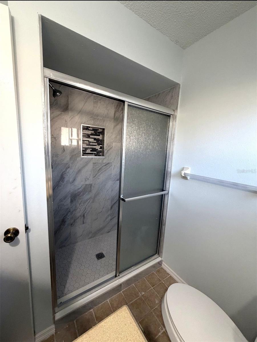 Image 11 of 21 For 11248 76th Terrace