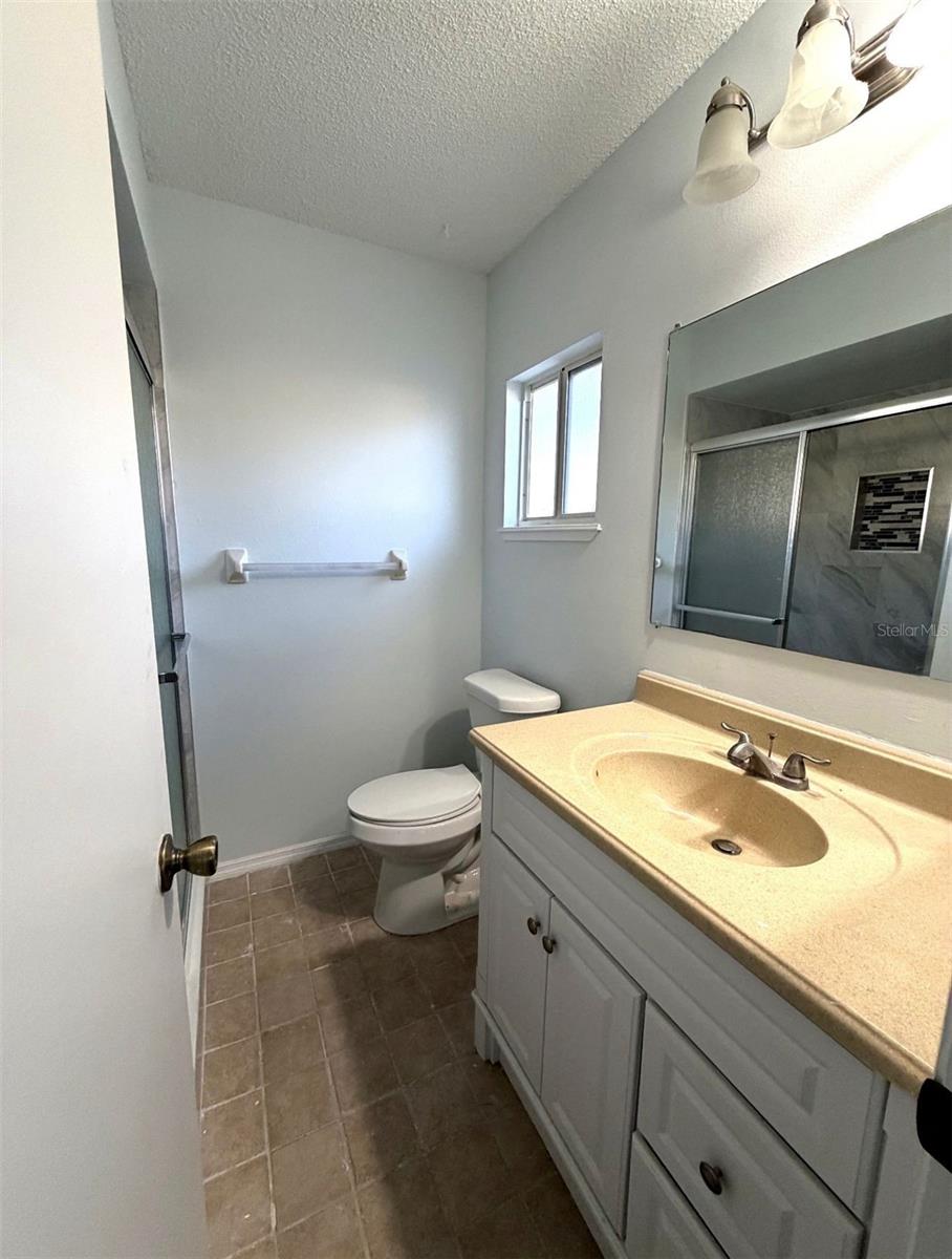 Image 13 of 21 For 11248 76th Terrace