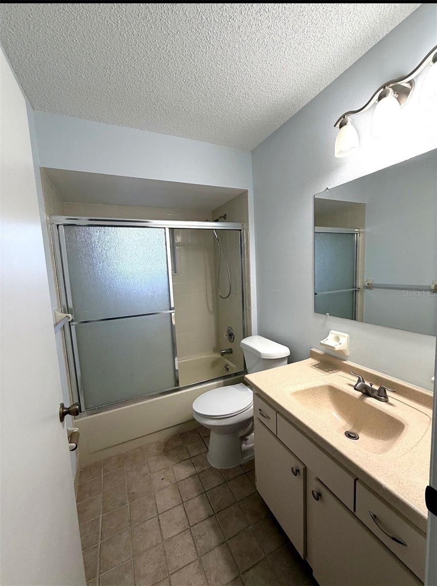 Image 14 of 21 For 11248 76th Terrace