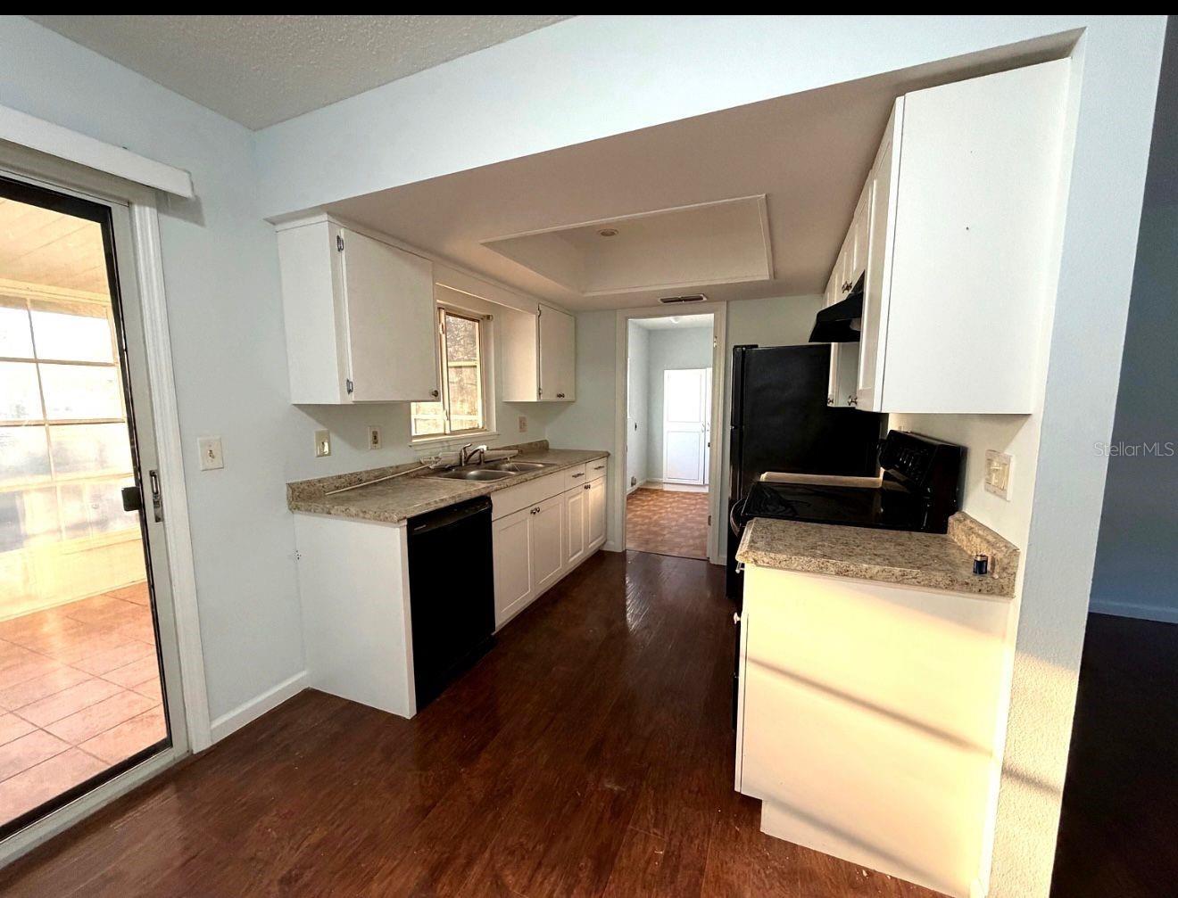 Image 4 of 21 For 11248 76th Terrace