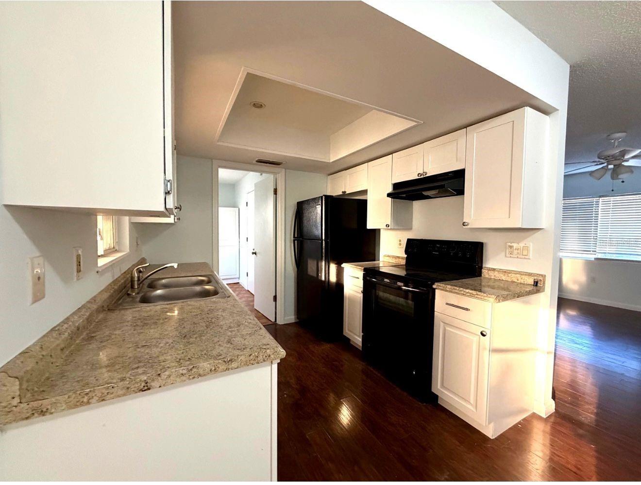 Image 6 of 21 For 11248 76th Terrace