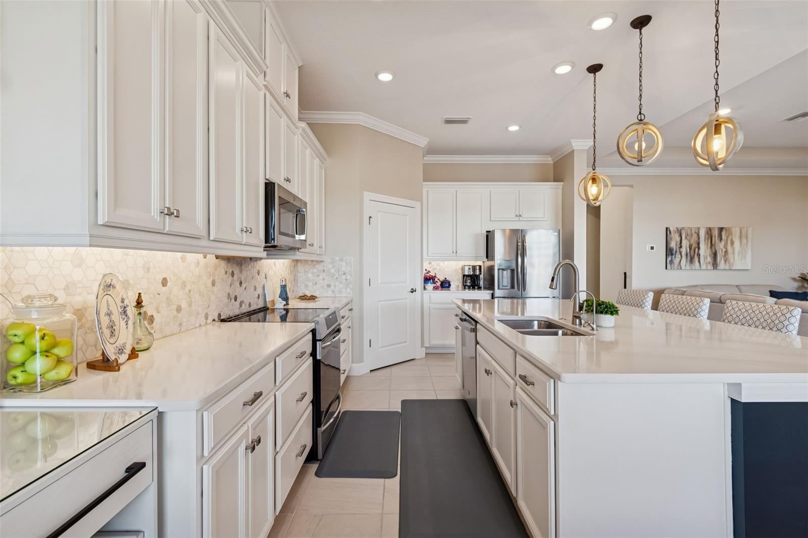 Image 27 of 64 For 3781 Via Mazzini Court