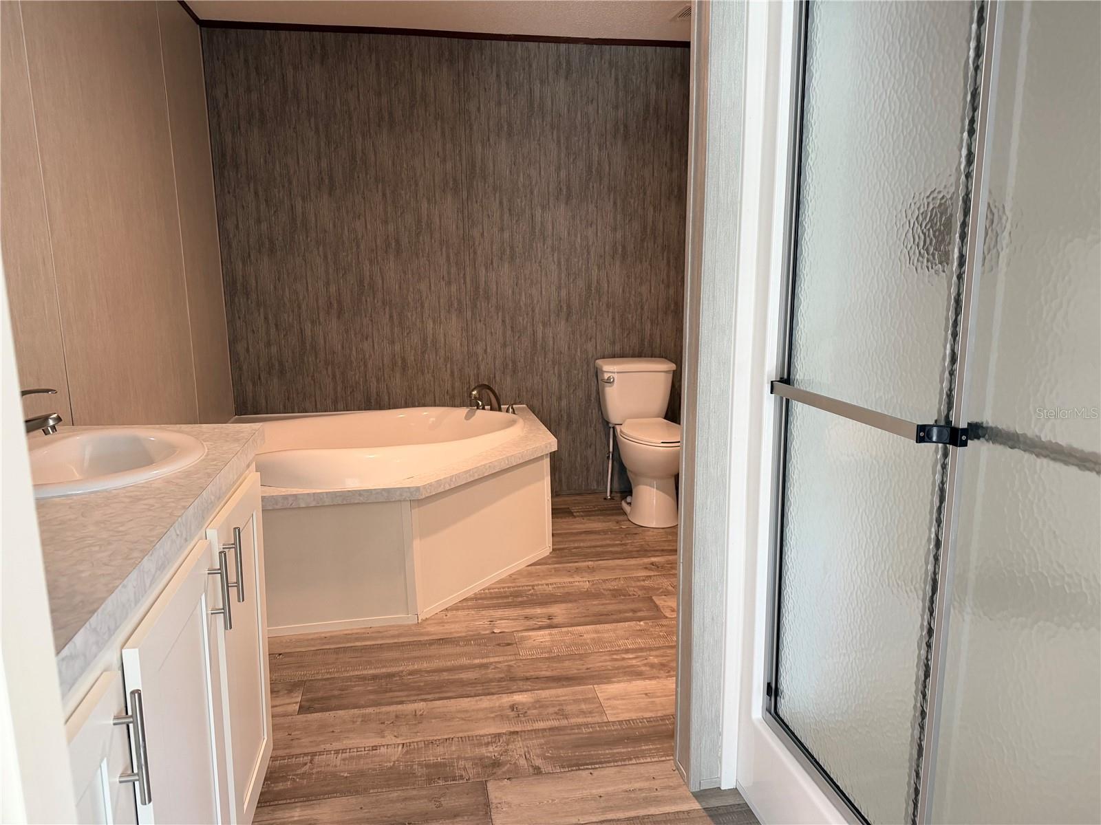 Image 18 of 45 For 10055 Ohio Drive