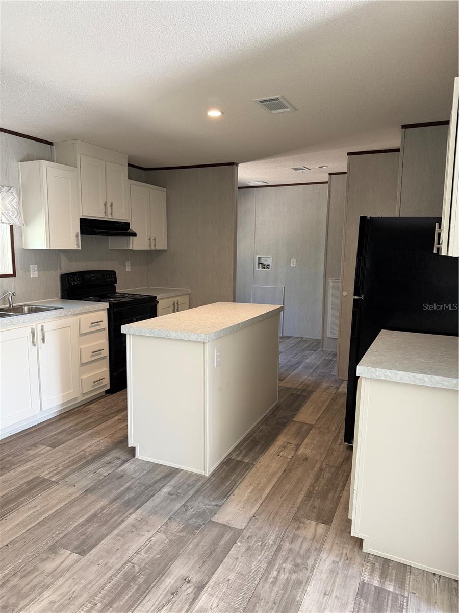 Image 24 of 45 For 10055 Ohio Drive