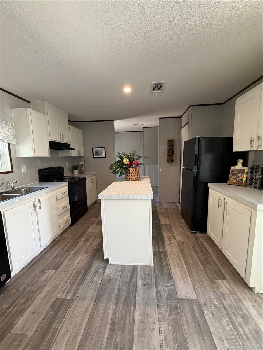 Image 25 of 45 For 10055 Ohio Drive