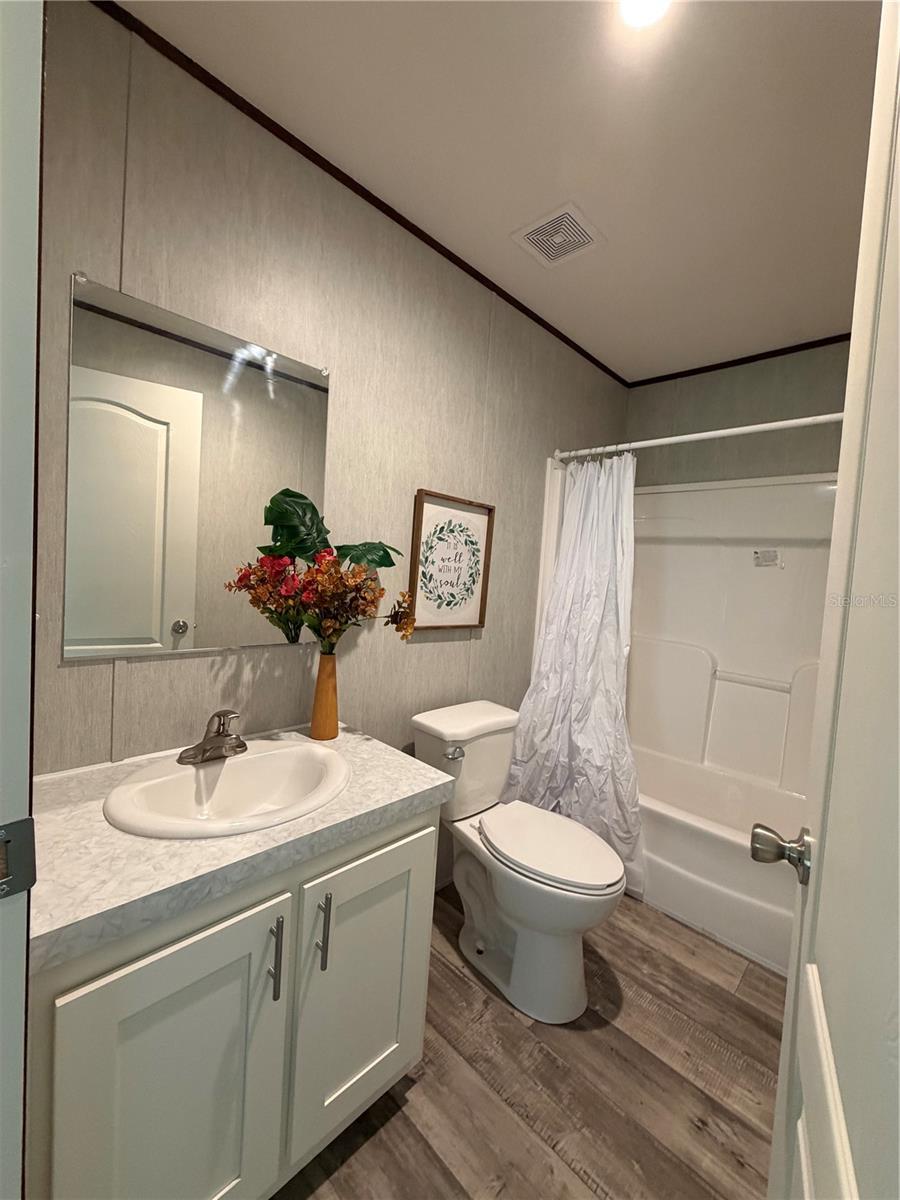 Image 26 of 45 For 10055 Ohio Drive