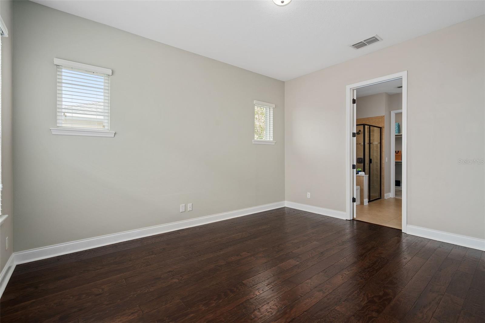 Image 26 of 49 For 8467 Laureate Boulevard