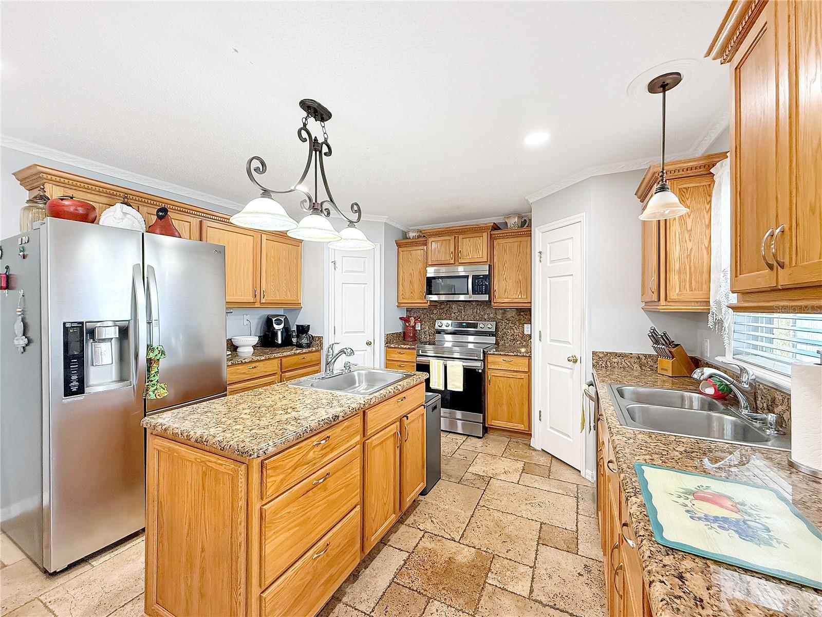 Image 28 of 63 For 1805 Emily Drive