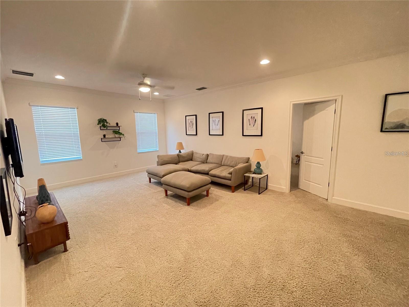 Image 16 of 32 For 5426 Oakgrain Court