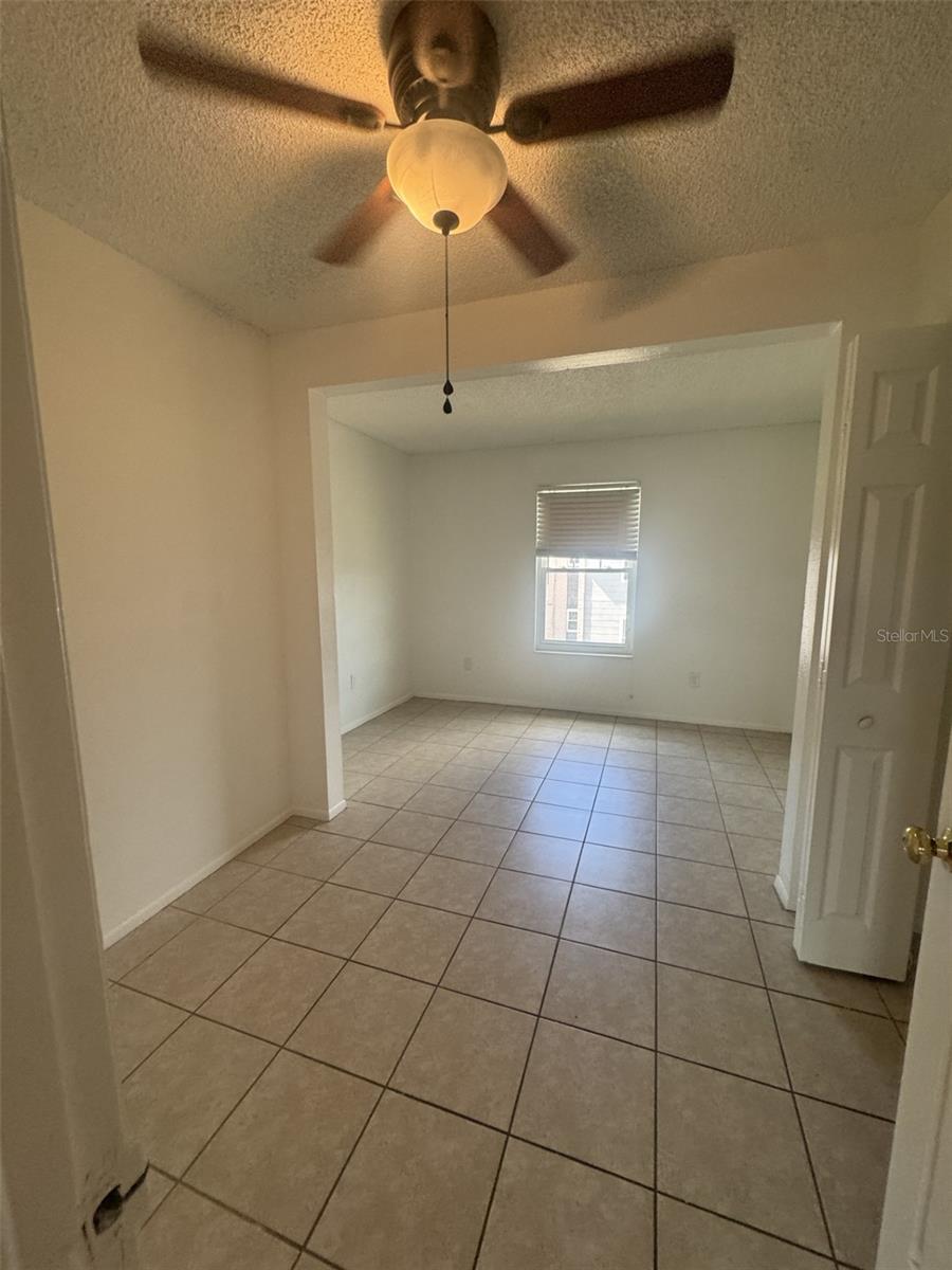 Image 11 of 11 For 828 Sky Lake Circle D