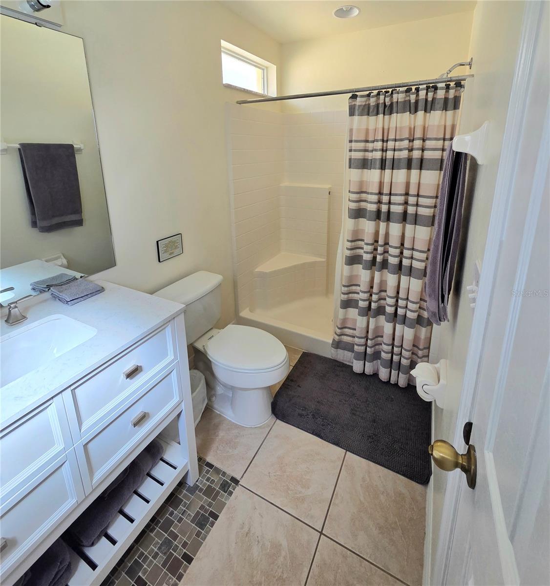 Image 13 of 29 For 159 Grosvenor Loop