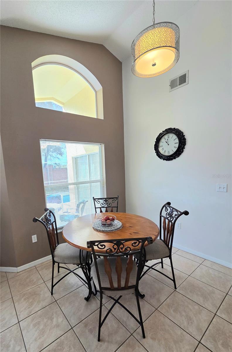 Image 7 of 29 For 159 Grosvenor Loop