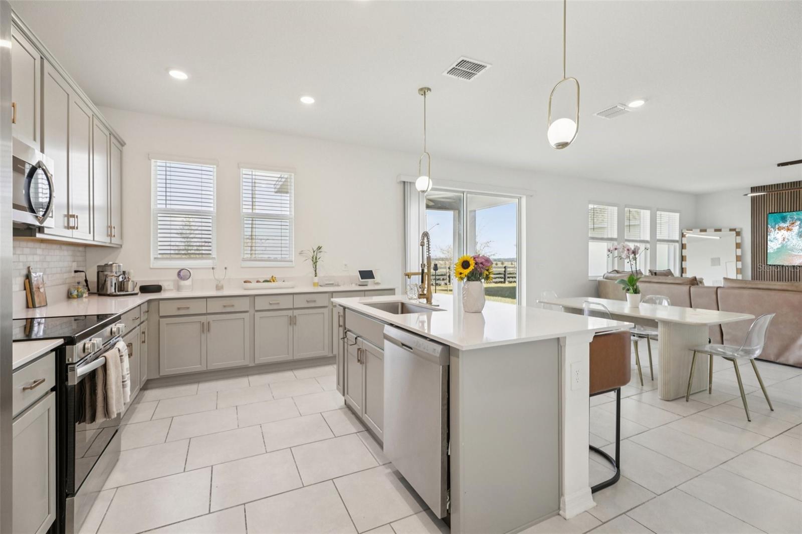 Image 21 of 81 For 4106 Conjunction Way