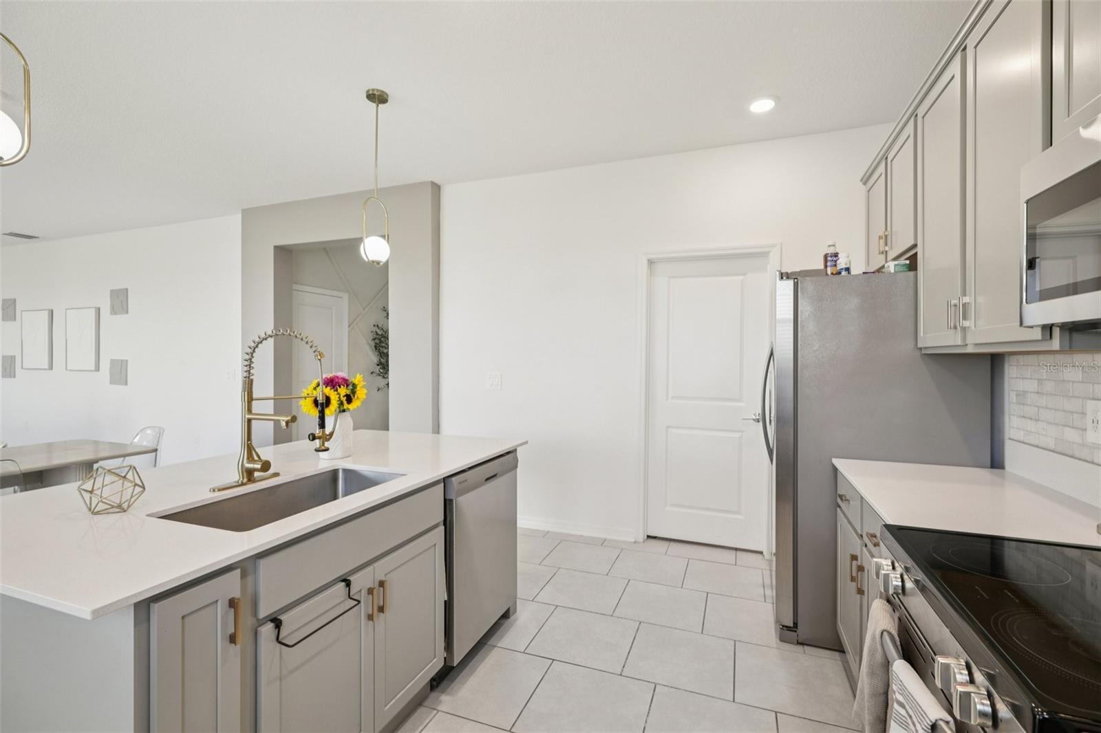 Image 23 of 81 For 4106 Conjunction Way