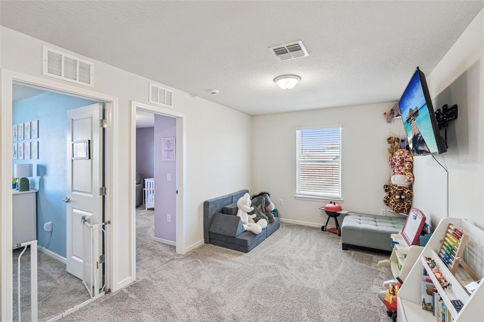 Image 15 of 43 For 2210 Lovely Lane