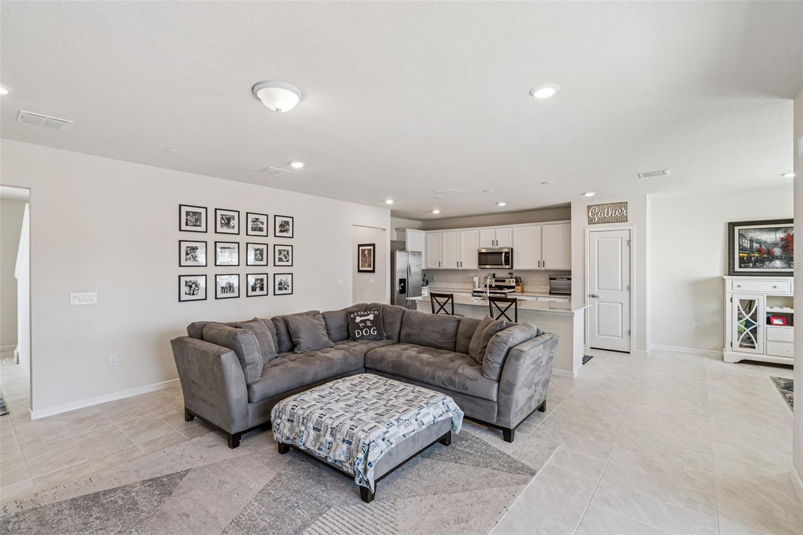 Image 2 of 43 For 2210 Lovely Lane