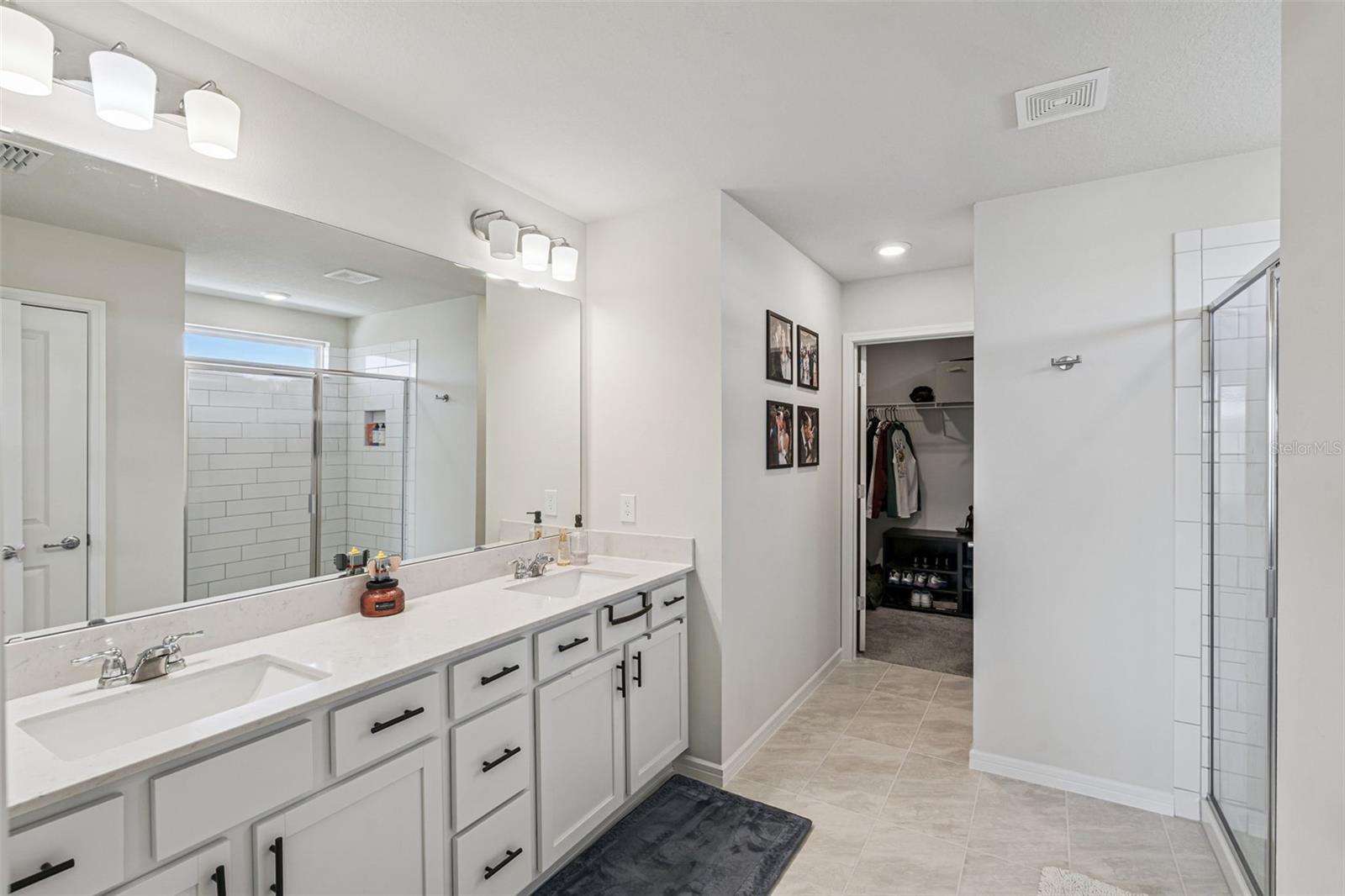 Image 24 of 43 For 2210 Lovely Lane