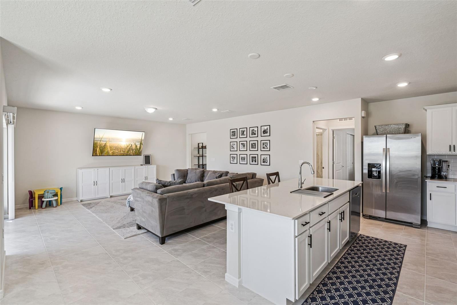 Image 7 of 43 For 2210 Lovely Lane