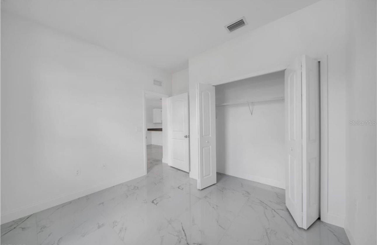 Image 7 of 7 For 4646 Leonard Boulevard S A