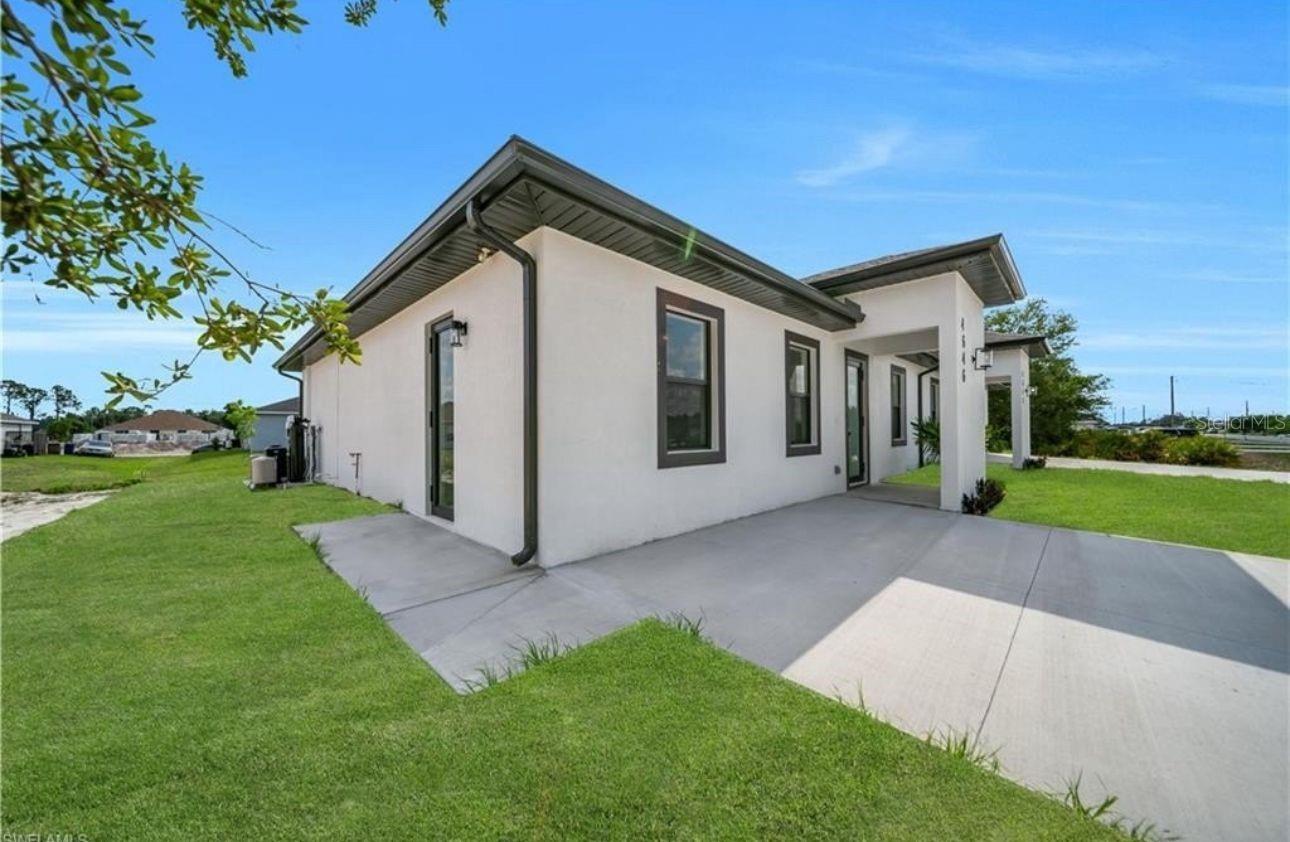 Details for 4646 Leonard Boulevard S B, LEHIGH ACRES, FL 33973