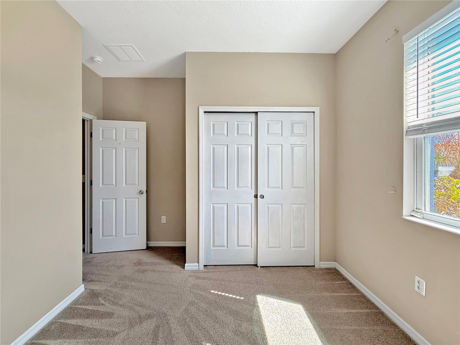 Listing photo id 9 for 4284 Moon Shadow Loop