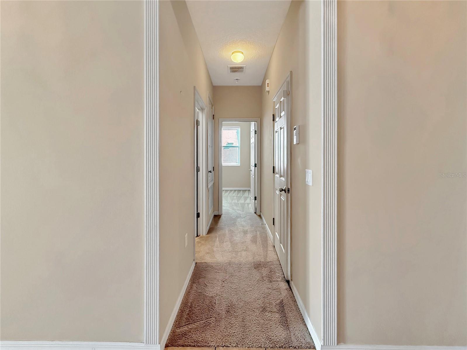 Listing photo id 16 for 4284 Moon Shadow Loop