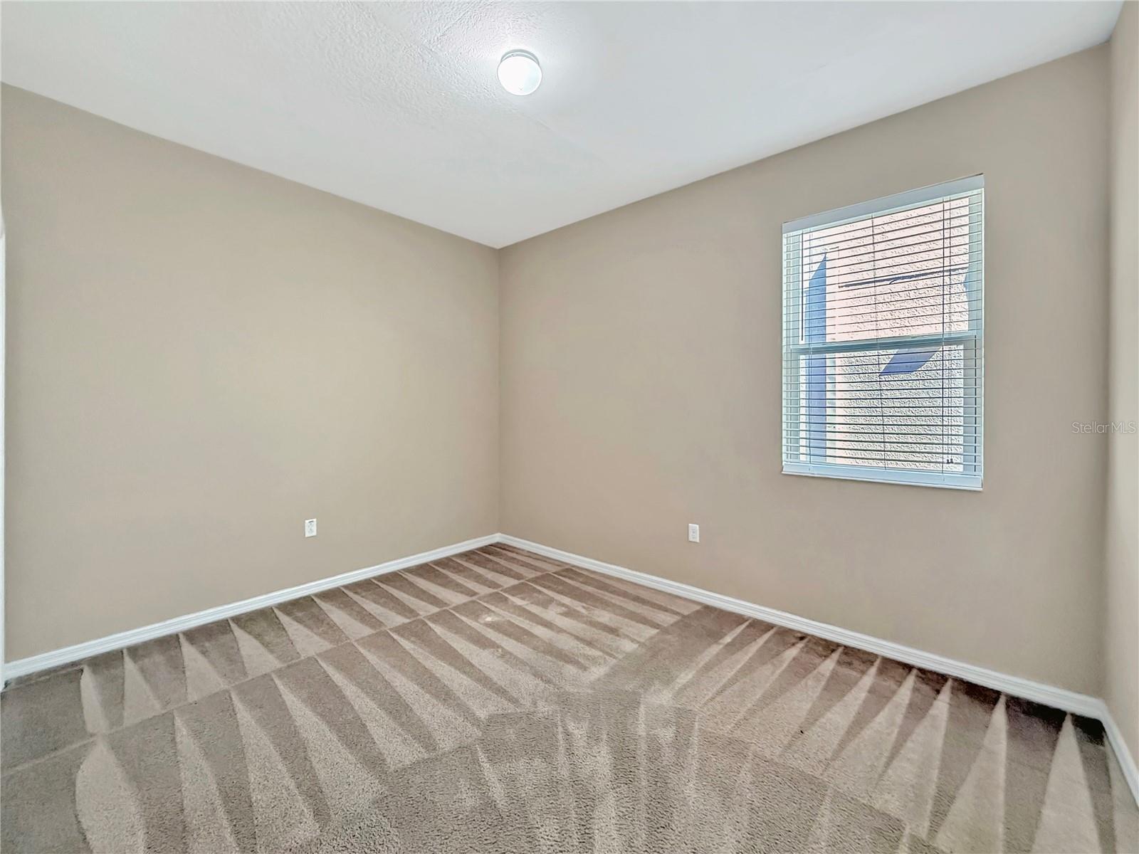 Listing photo id 17 for 4284 Moon Shadow Loop