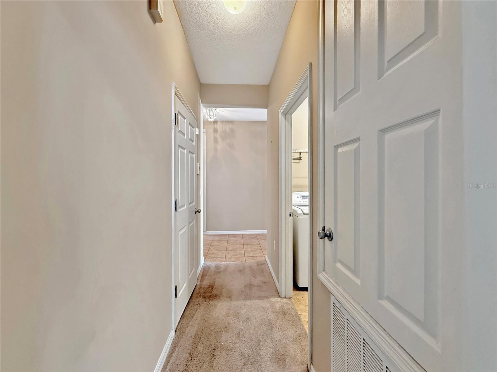 Listing photo id 20 for 4284 Moon Shadow Loop